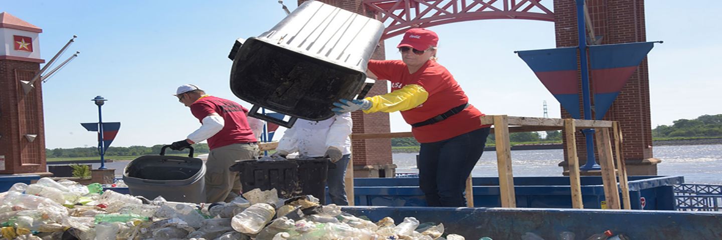 Coke Volunteers in Saint Louis