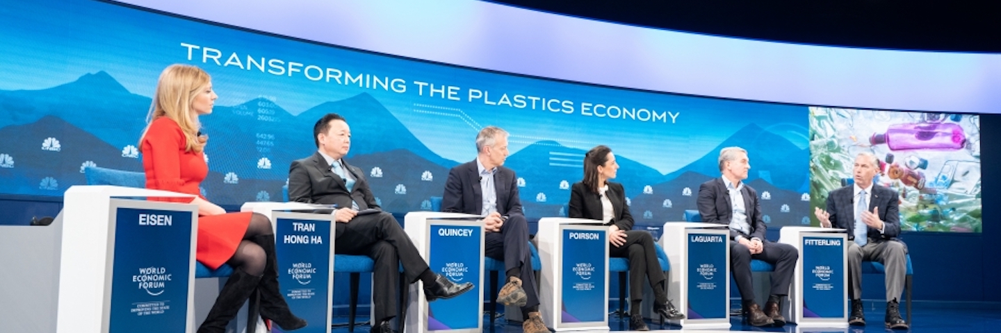 From left: Sara Eisen, Tran Hong Ha, James Quincey, Brune Poirson, Ramon Laguarta and Jim Fitterling gather on Jan. 24 for the 'Transforming the Plastics Economy' panel discussion at the Annual Meeting 2019 of the World Economic Forum. Sanada. (Photo Cred James Quincey speals at Davos 2019