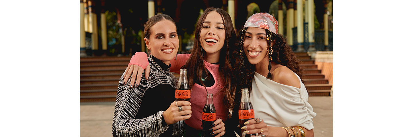 Emerging Female Artists from Saudi Arabia, Egypt and Mexico Team Up for Coke’s FIFA World Cup 2022™ Campaign Anthem Emerging Female Artists from Saudi Arabia, Egypt and Mexico Team Up for Coke’s FIFA World Cup 2022™ Campaign Anthem