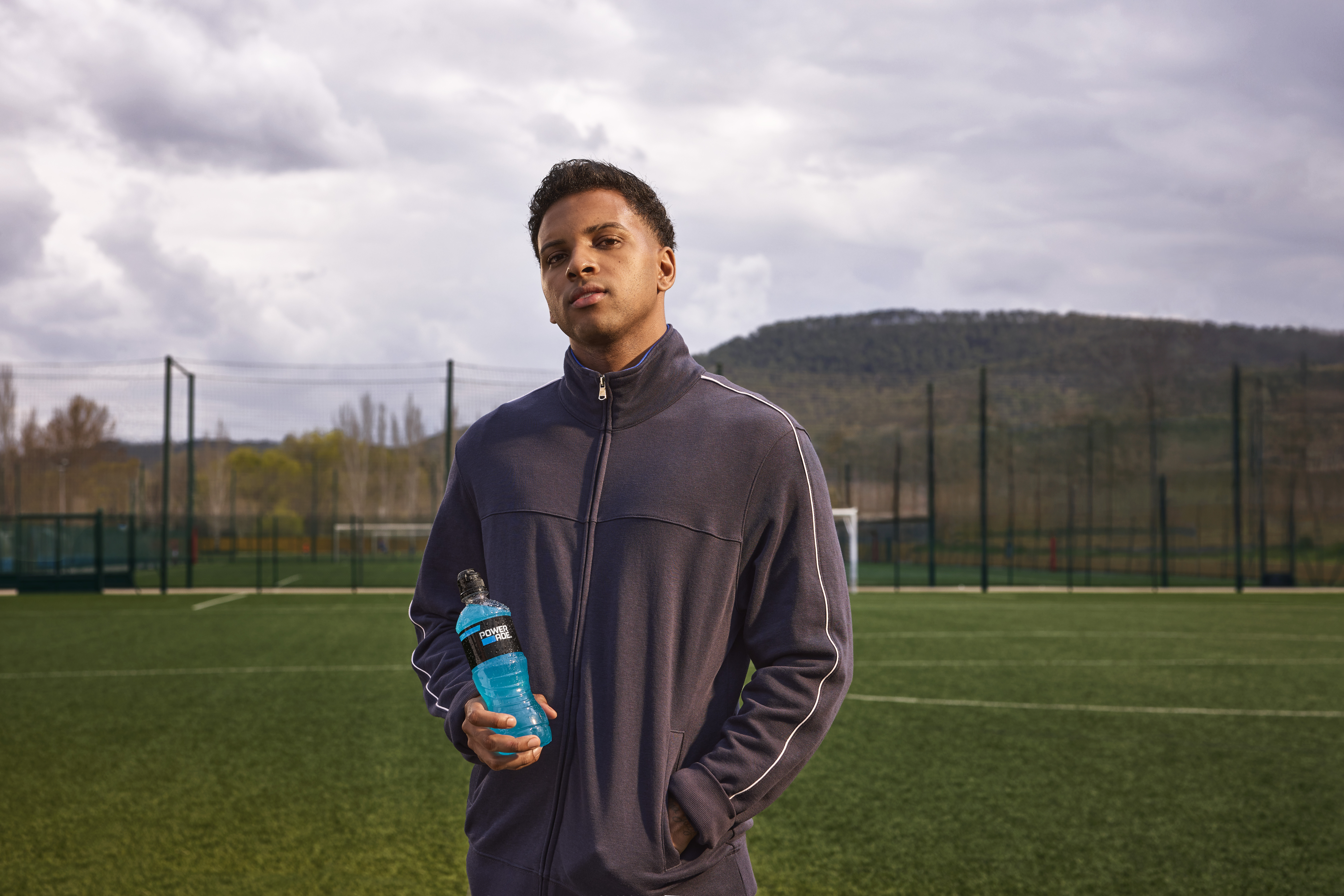 Rodrygo Goes holding a bottle of Powerade