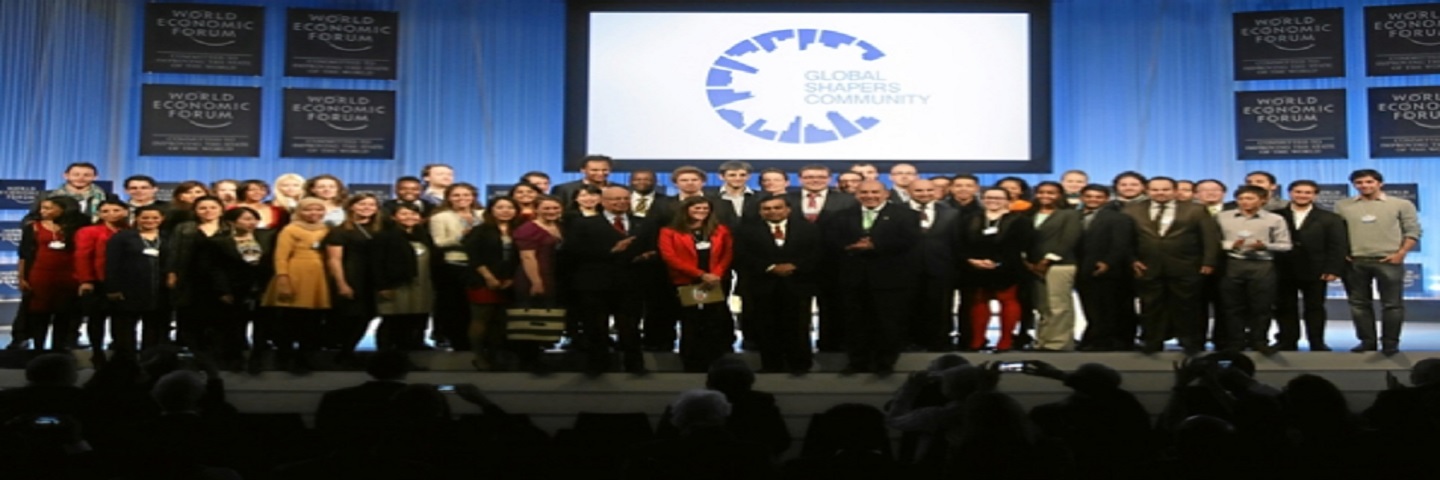 Coca-Cola Chairman and CEO Muhtar Kent with Global Shapers at the 2013 World Economic Form annual meeting.