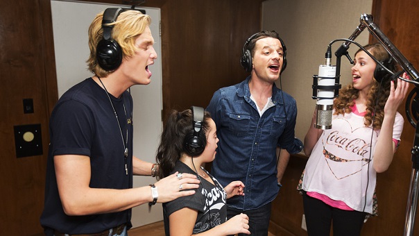 people singing